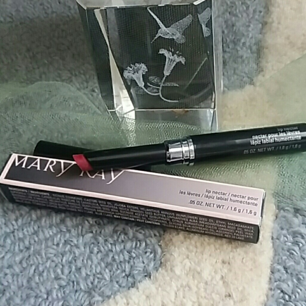 🗽 Passion fruit lip nectar